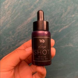 Urban Deacy facial oil